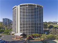 Exterior - BreakFree Capital Tower 